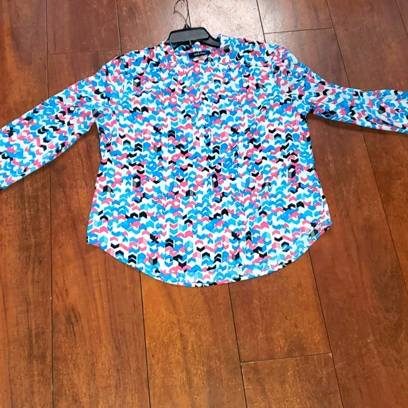Nine west blouse 👚 - Picture 3 of 3